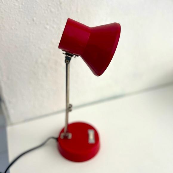 vintage MCM red articulated lamp table desk underwriter laboratories adjustable - Picture 4 of 9